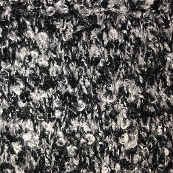 Women's Apt. 9 Tunic Sweater, Size M Black - Picture 4 of 6